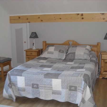 Bed and Breakfast La Contamine Naves-Parmelan Esterno foto