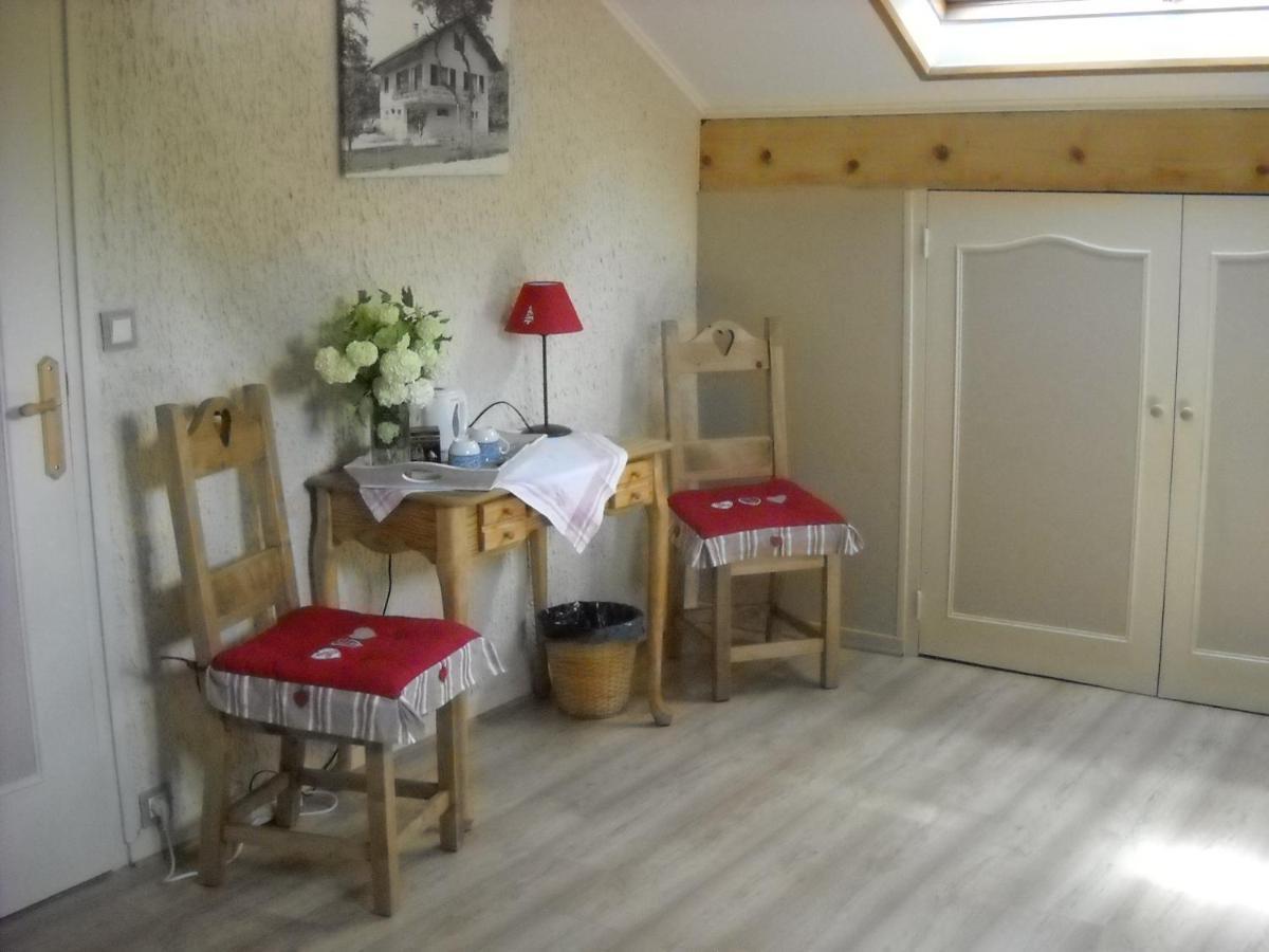 Bed and Breakfast La Contamine Naves-Parmelan Esterno foto